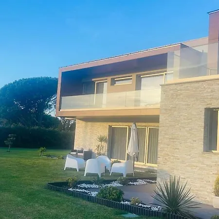 Ubytování v soukromí Ria Lounge House *